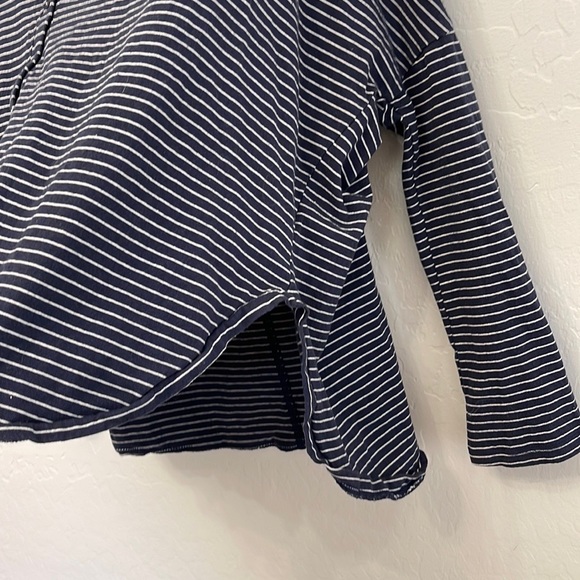 Mod Ref - Women’s Medium Navy Blue & White Long Sleeve Casual Button Down - Picture 5 of 7